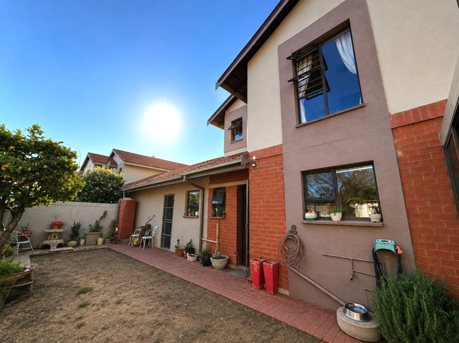 3 Bedroom Property for Sale in Universitas Free State